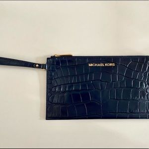 Michael Kors Pouch